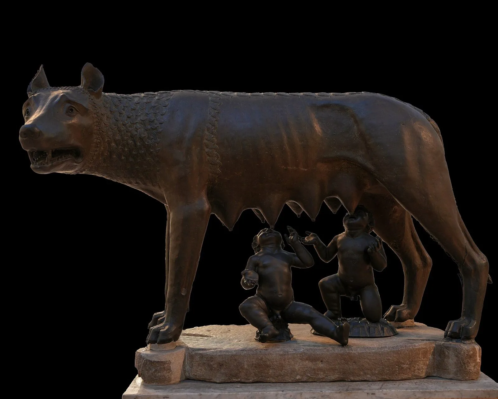 La Lupa Capitolina in bronzo con i gemelli Romolo e Remo, simbolo della fondazione di Roma